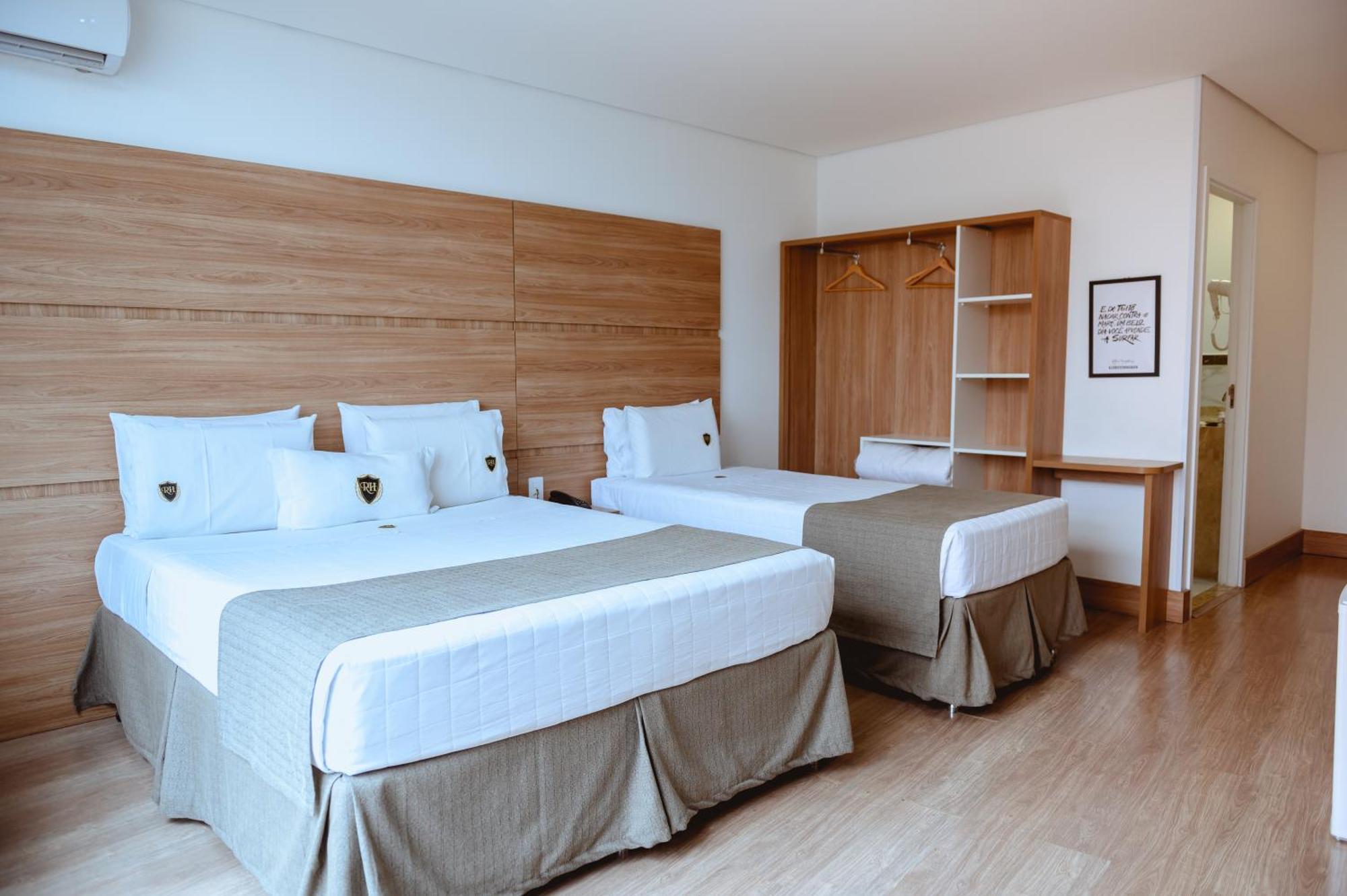 Riellis Center Hotel Ботукату Экстерьер фото