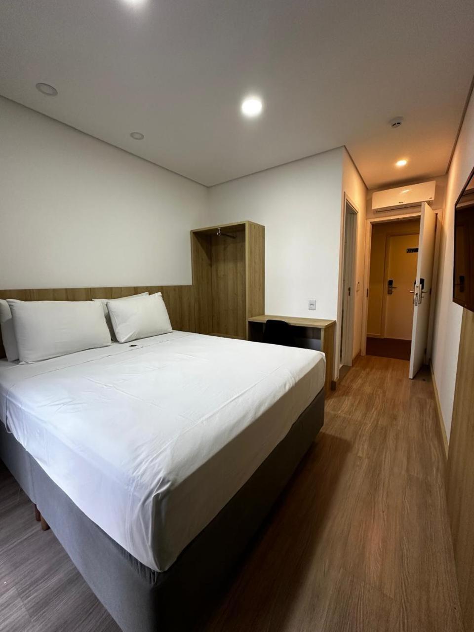 Riellis Center Hotel Ботукату Экстерьер фото